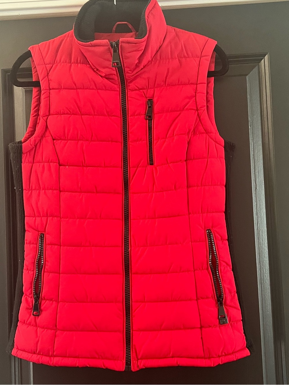 Calvin Klein Red Black Quilted Puffer Vest Women’s Small
